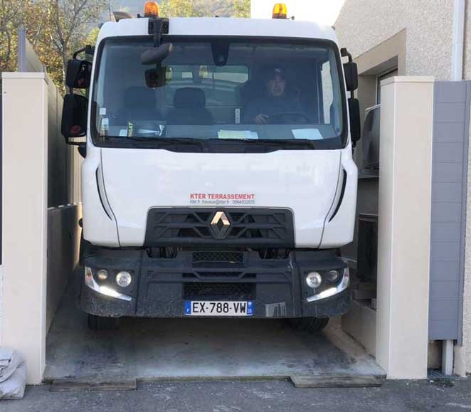 Jardin livraison de terre végétale